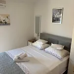 Pensión Meri 3*